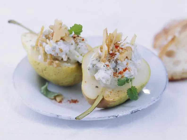 Birnen mit Blauschimmelkäse-Füllung