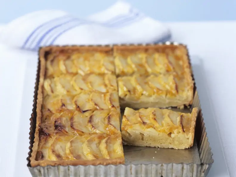 Apfel-Mandel-Blechkuchen