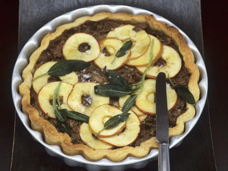 Rillette-Tarte mit Apfel