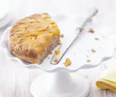 Aprikosenkuchen mit Mandeln