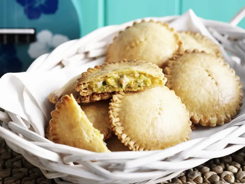 Teigtaschen mit Hähnchen-Mais-Füllung