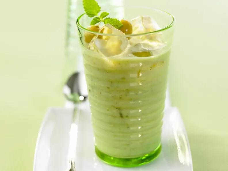 Stachelbeer-Buttermilch-Drink