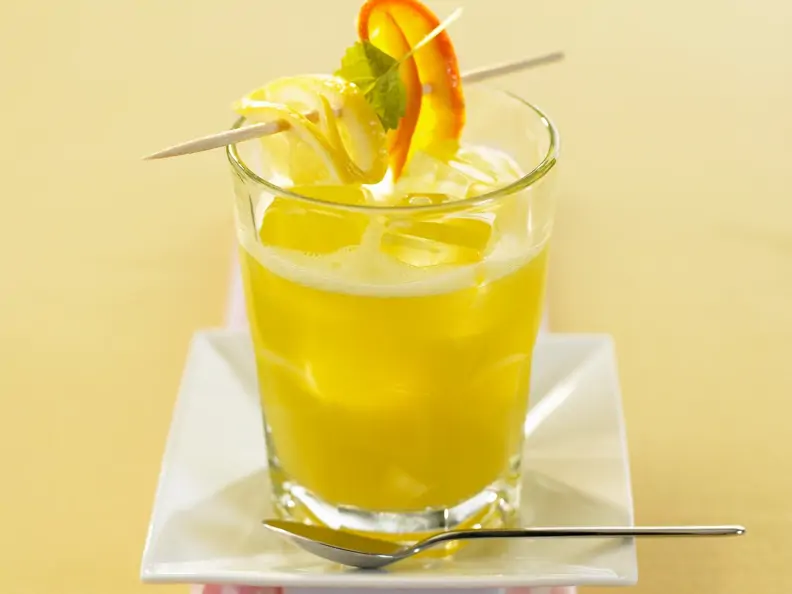 Kiwi-Melonen-Schorle