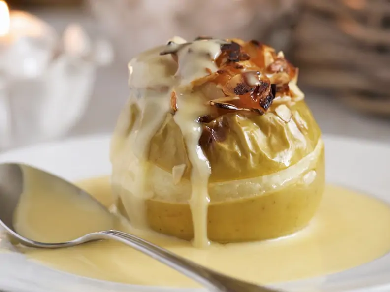 Bratapfel mit Vanillesoße