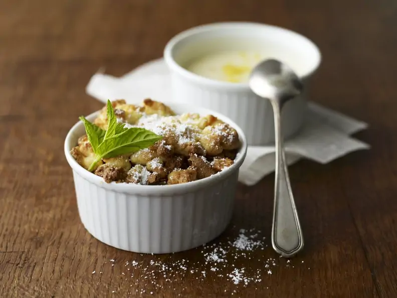 Apfelterrine mit süßer Béchamelsoße