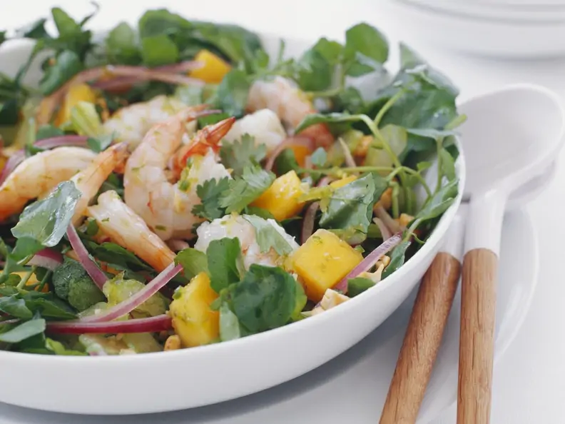 Shrimps-Mango-Salat mit Koriander