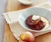 Gegrillte Nektarinen mit Creme