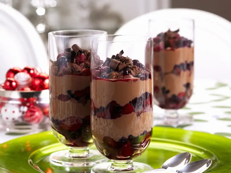 Schokocreme mit Beeren