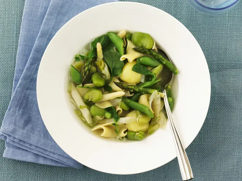 Minestrone mit Saubohnen