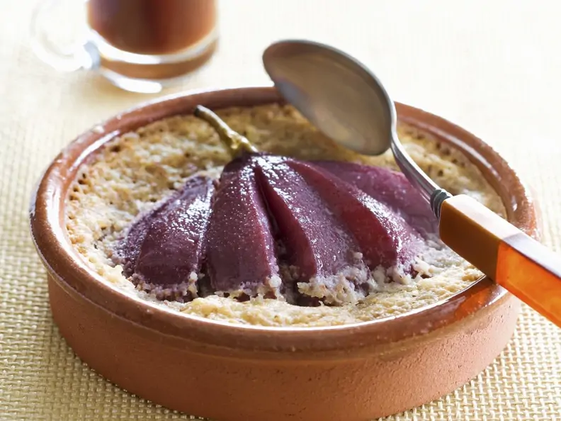 Gratin mit Mandelmus und Marsalabirne