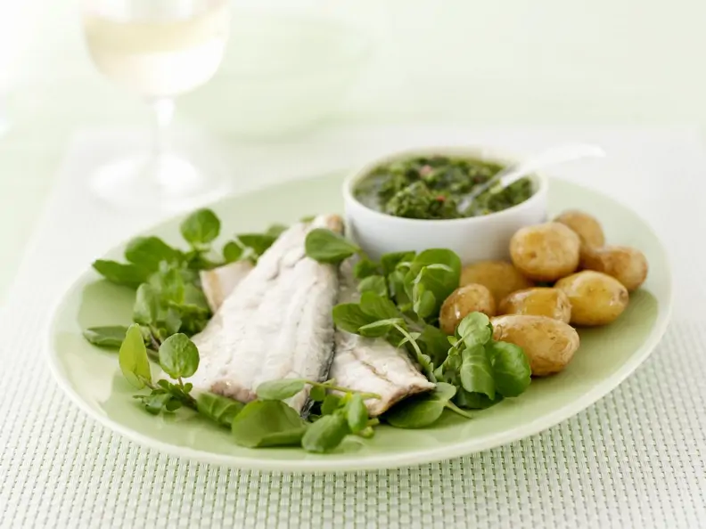 Seebarschfilet mit Brunnenkresse