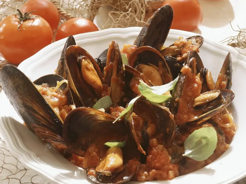 Muscheln mit Tomatensugo