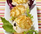 Herzhafte Windbeutel mit Frischkäse-Oliven-Füllung
