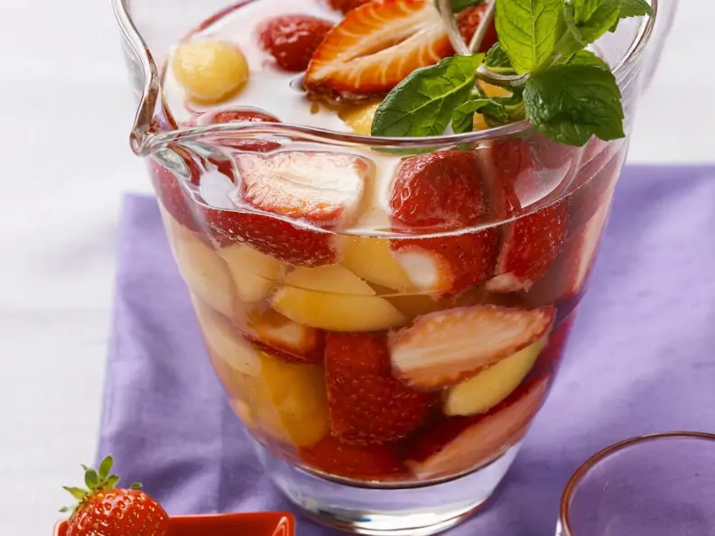 Erdbeer-Melonen-Bowle