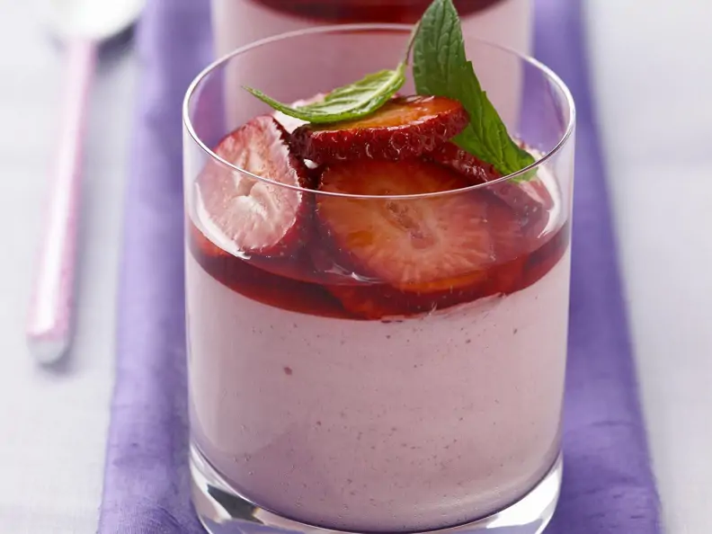 Erdbeerjoghurt im Glas
