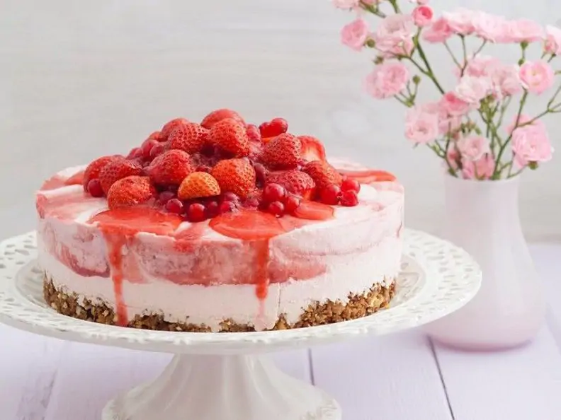 Käsekuchen mit Beeren