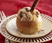 Bratapfel mit Marzipan gefüllt