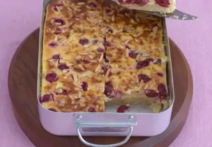 Kirschkuchen mit Schmand