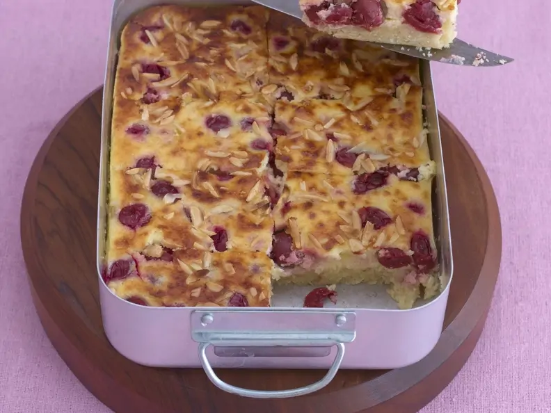 Kirschkuchen mit Schmand
