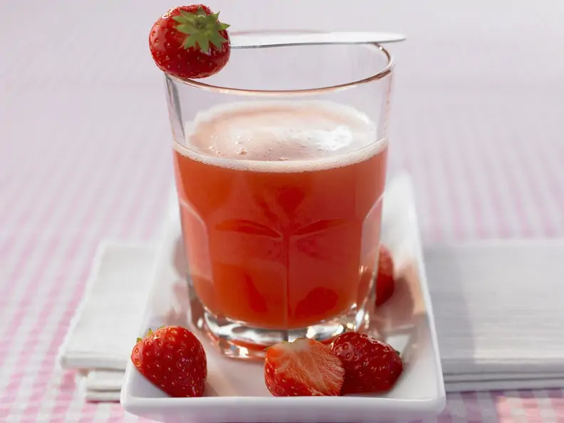 Maracuja-Erdbeer-Saft