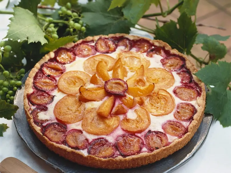 Aprikosen-Zwetschgen-Kuchen