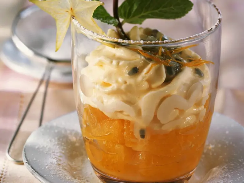 Orangensalat mit Multivitamin-Creme