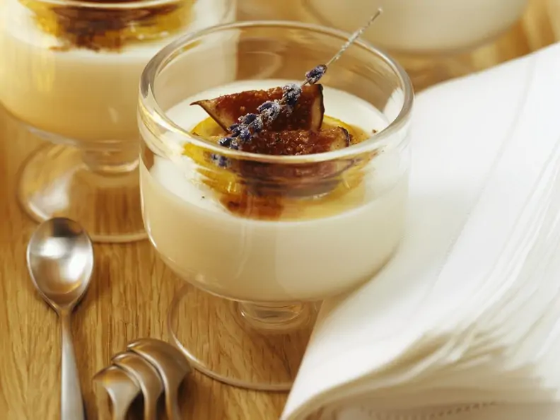 Mascarponecreme mit Feige und Lavendel