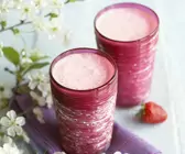 Erdbeer-Kokos-Milch