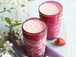 Erdbeer-Kokos-Milch
