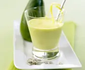 Smoothie mit Avocado