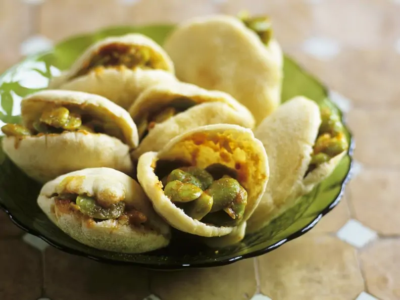 Pita-Taschen mit Bohnensalat