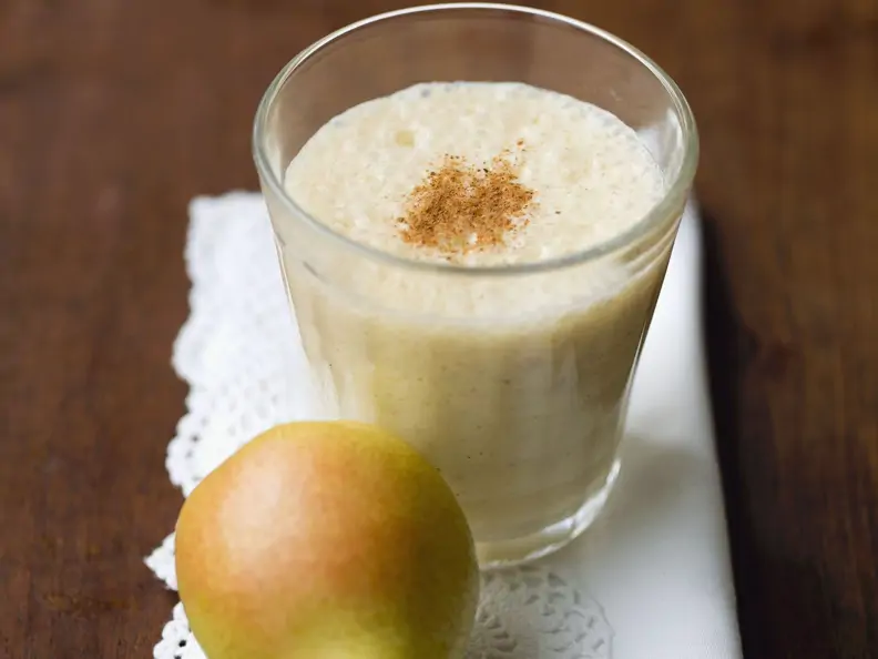 Birnen-Smoothie mit Zimt