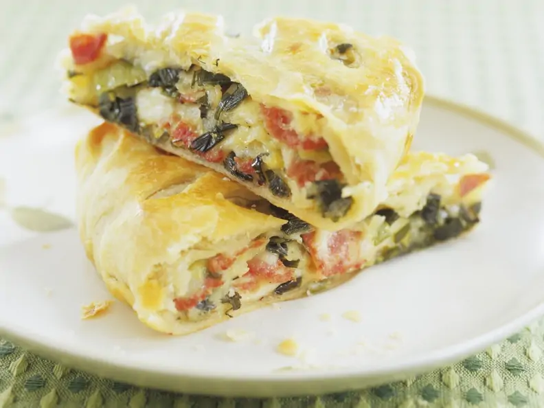 Pikanter Strudel mit Gemüse