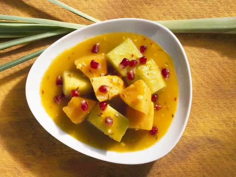 Süßes Curry mit Melone und Granatapfel