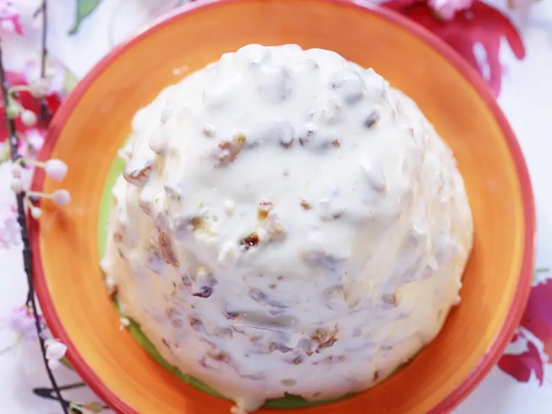 Quarkcreme nach russischer Art mit Rosinen und Mandeln