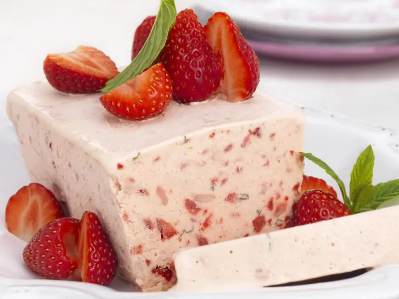 Erdbeerparfait