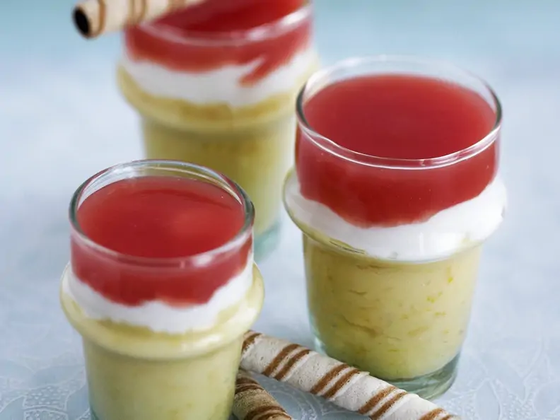 Wassermelonen-Schichtdessert