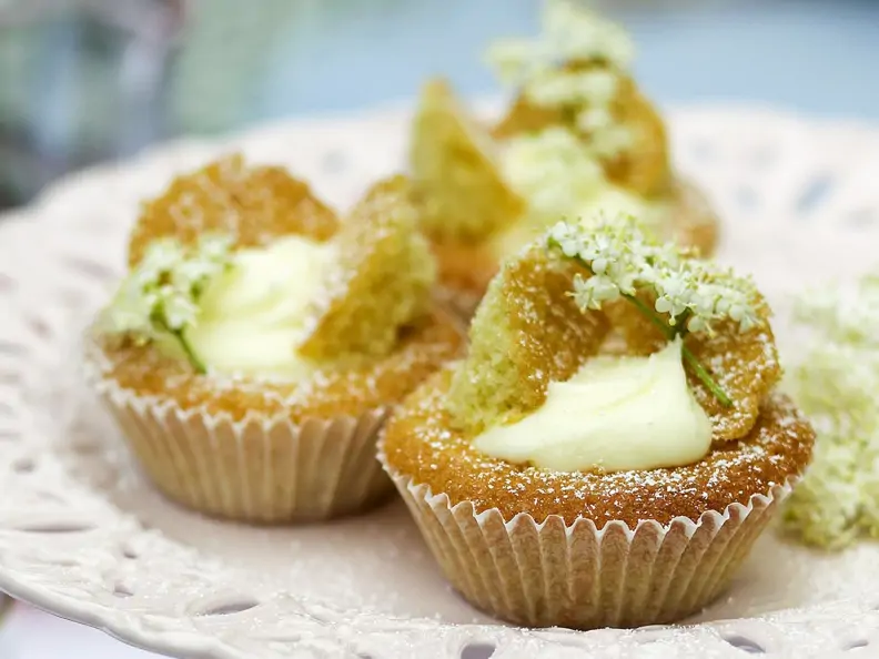 Holunderblüten-Cupcakes