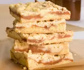 Quittenblechkuchen mit Streuseln 