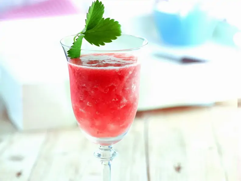 Alkoholfreier Erdbeercocktail