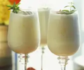 Gin Fizz mit Zitronenverbene