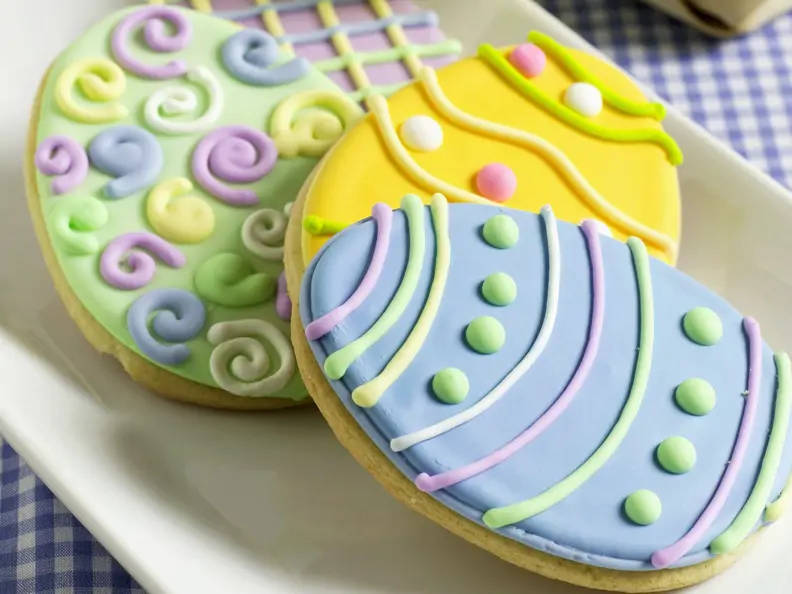 Bunte Ostereier-Kekse