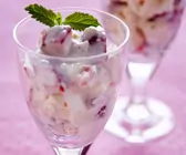 Erdbeer-Baiser-Becher
