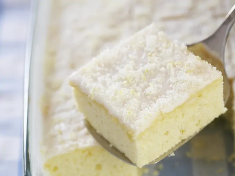 Buttermilchkuchen mit Zitrone
