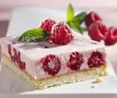 Quarkschnitte mit Himbeeren