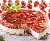 Erdbeer-Frischkäse-Torte mit Keksboden