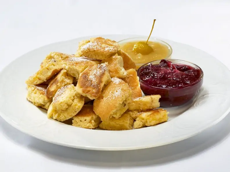Kaiserschmarrn mit Zwetschgen-und Mirabellenmus