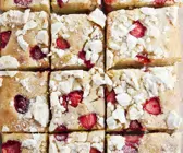 Erdbeer-Baiser-Kuchen