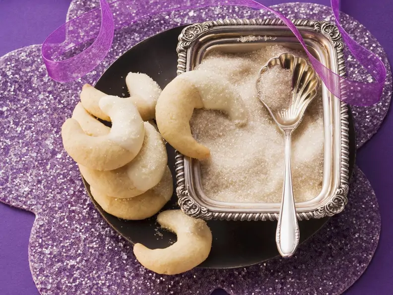 Cashew-Kipferl mit Ingwer