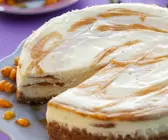 Frischkäsekuchen mit Sanddorn
